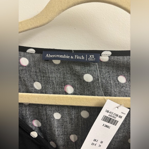 Abercombie Polka Dot Blouse - Picture 2 of 5